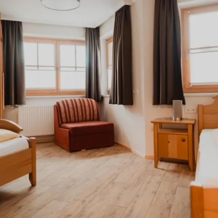 Kugellehen Farm stay *